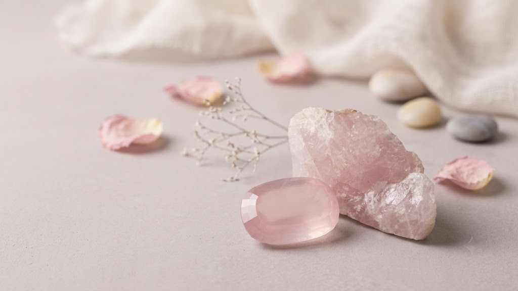 “Rose Quartz: The Love Gemstone for Emotional Healing, Self-Love & Inner Peace”