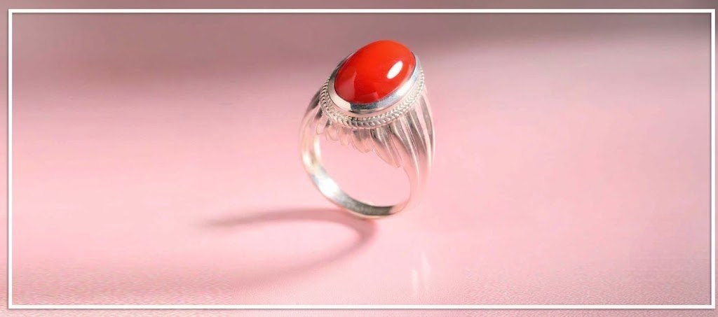 How to Wear Red Coral (Moonga): Wearing Vidhi, Mantra, Rules & Benefits